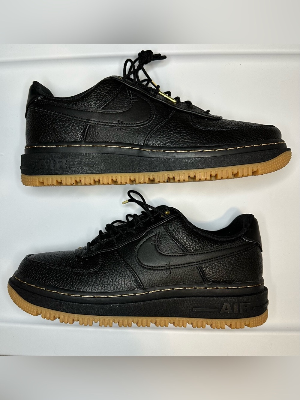Nike Air Force 1 Luxe Black Gum Sneaker DB4109-001 Men's Size 11